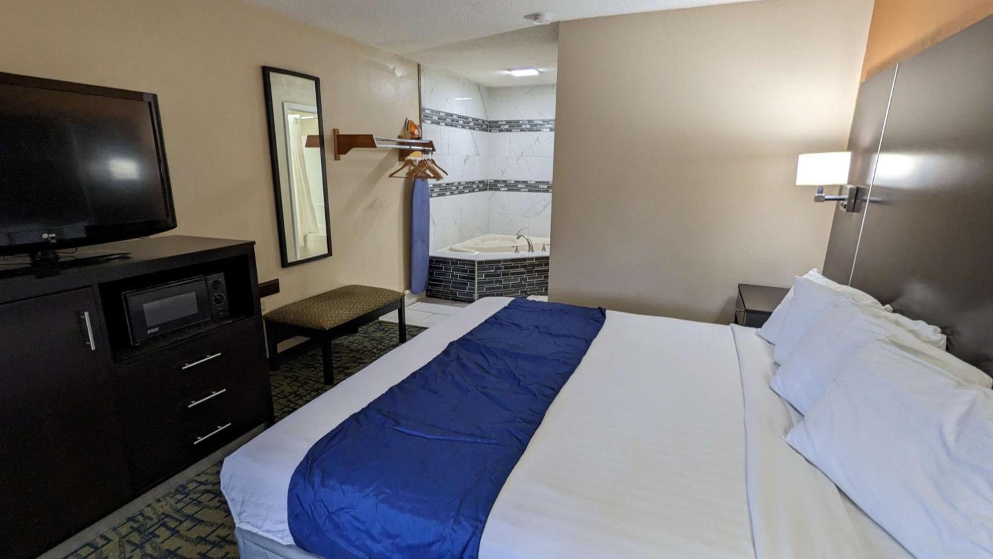 Surestay Hotel By Best Western Меридиан Экстерьер фото